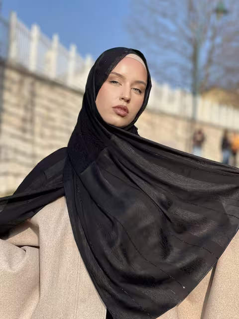 Svilena jakard ešarpa, boja Crna